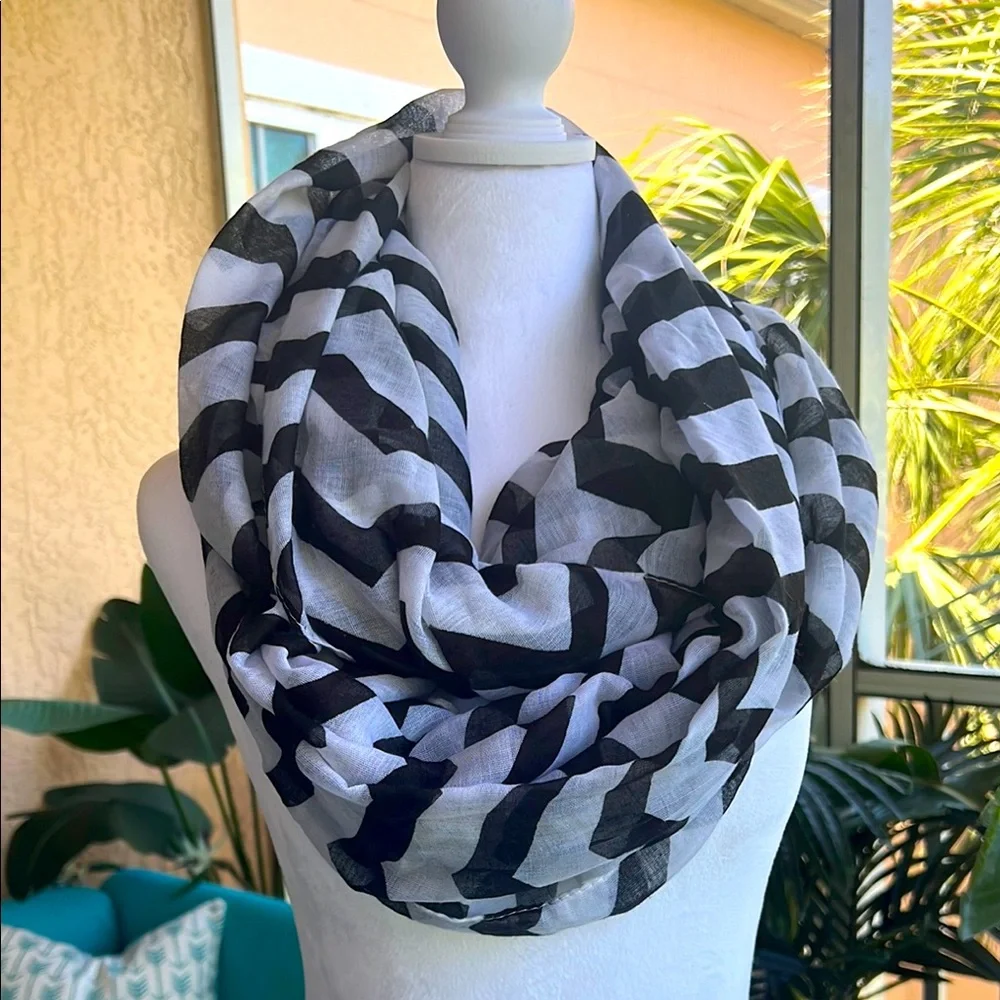 Charming Charlie stylish black